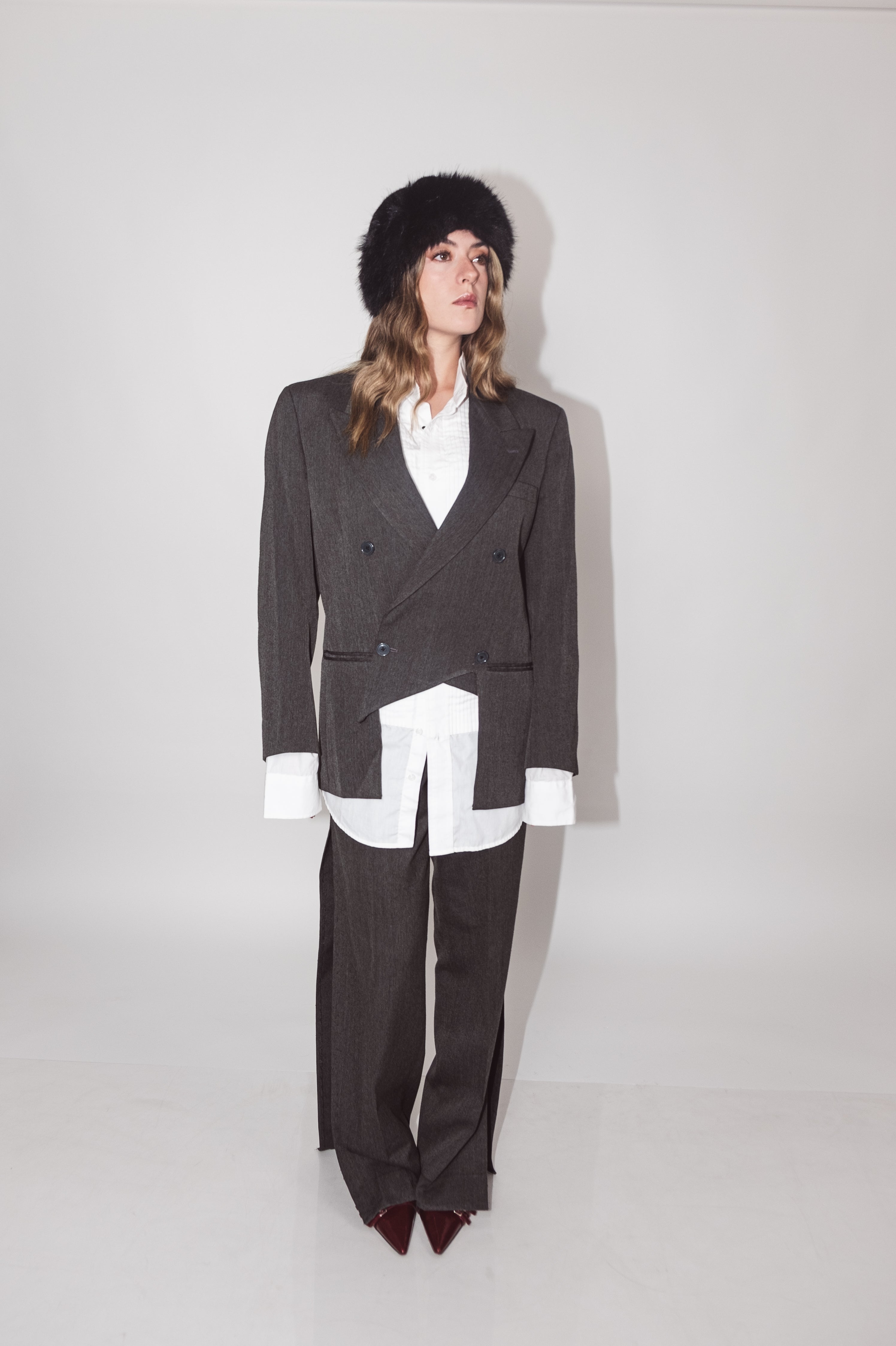 Conjunto Traje Gris Oversize Abierto x Pierna Cropped