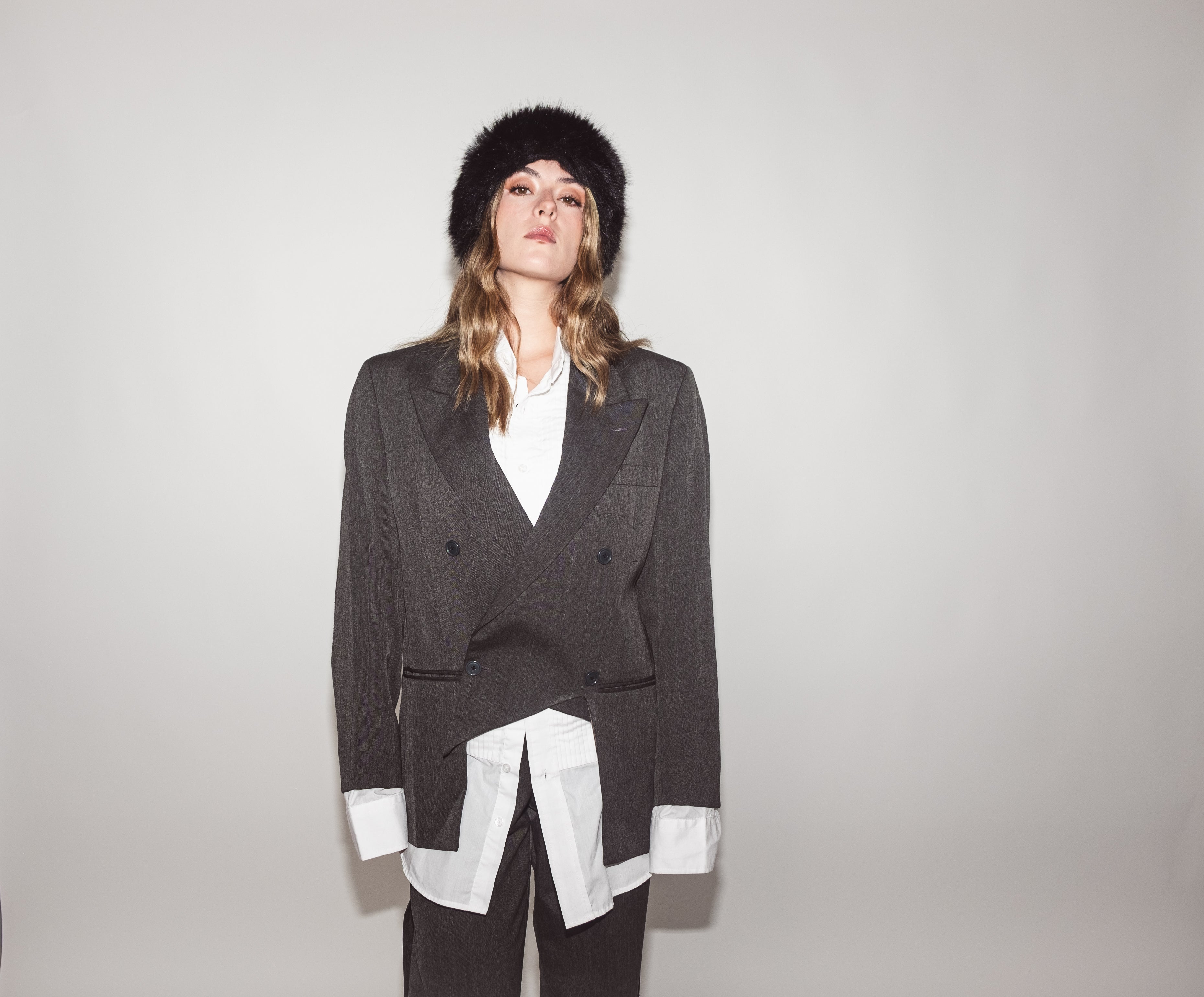 Conjunto Traje Gris Oversize Abierto x Pierna Cropped