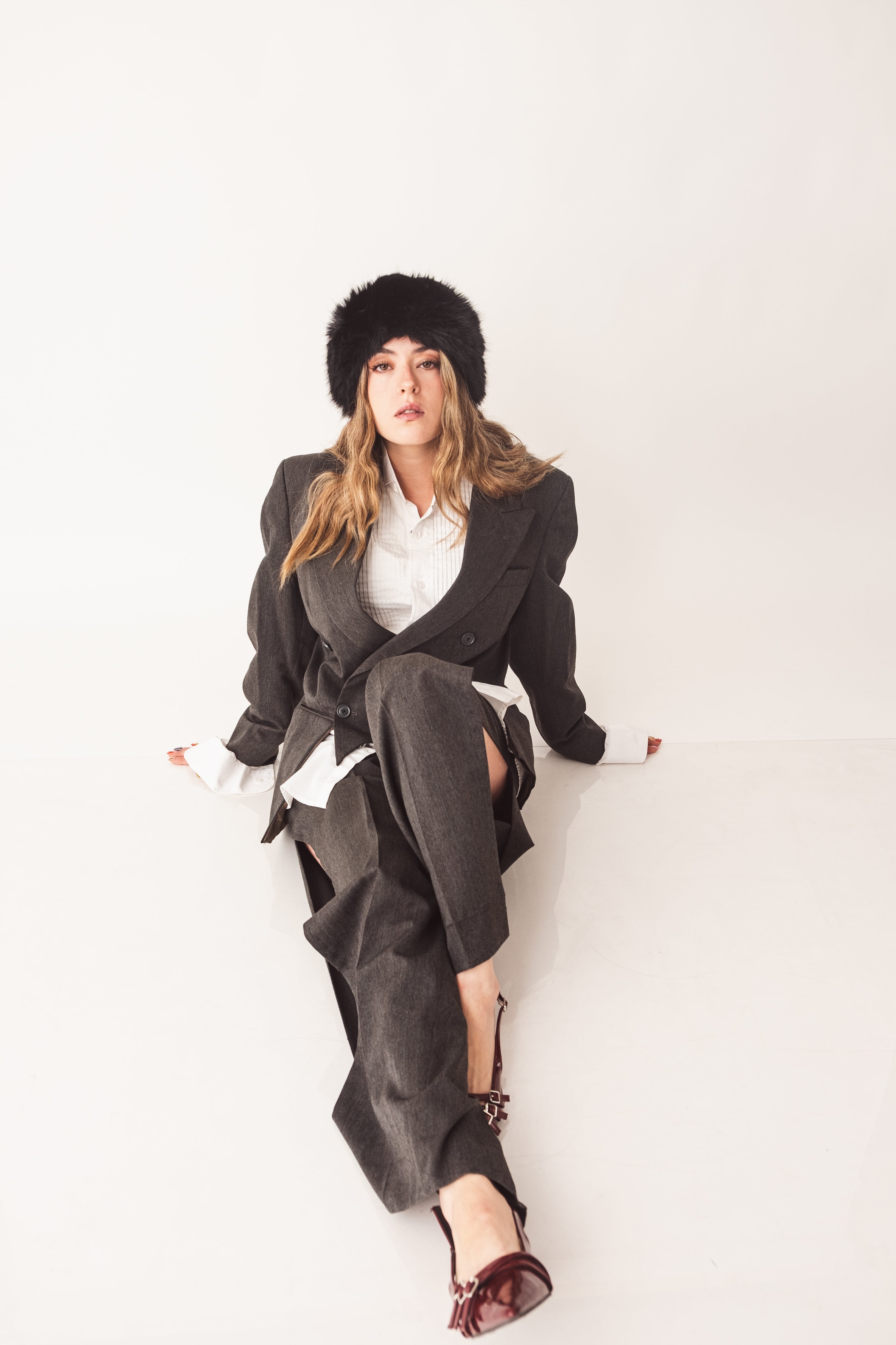 Conjunto Traje Gris Oversize Abierto x Pierna Cropped