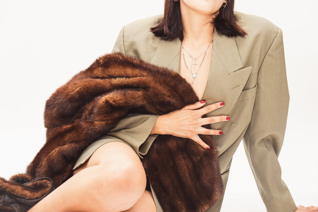 Blazer Oversize Gris Olivo con detalles metálicos